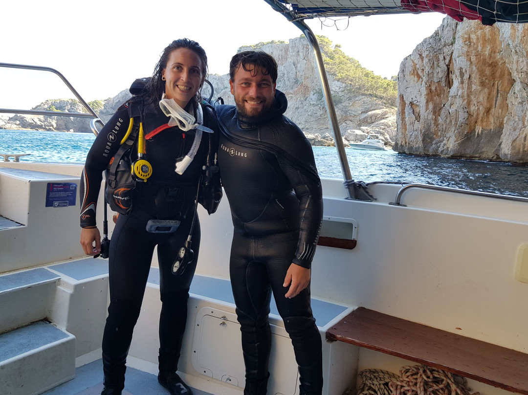 Xaloc Diving Center景点图片