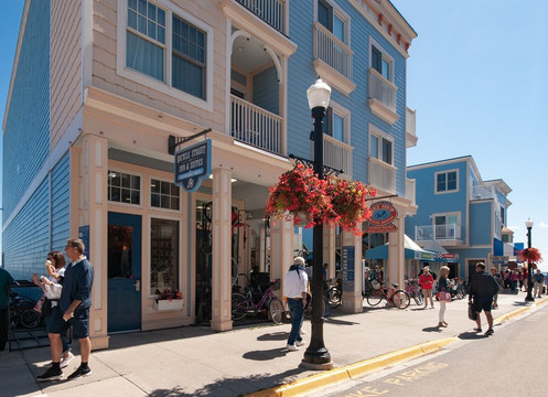 单车街套房酒店