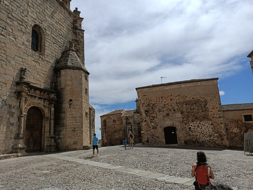PasearteCaceres Guias Turísticos-卡塞雷斯必去景点