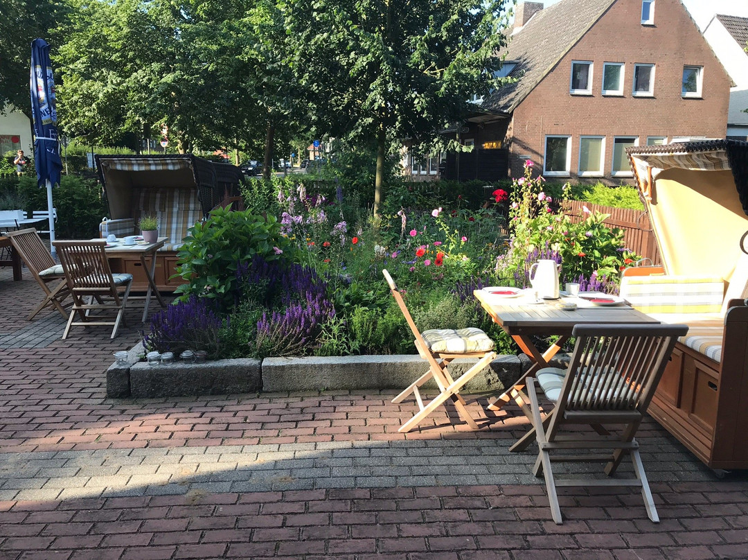 Ratekau酒店住宿-Hotel & Restaurant zur Linde