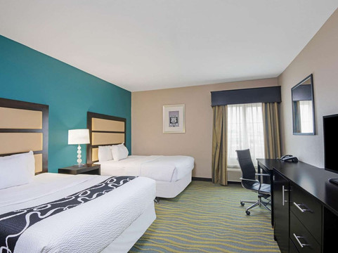 杜兰特拉昆塔温德姆套房酒店主图