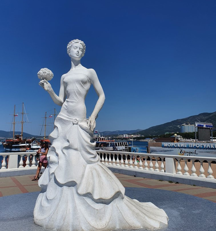 White Bride Sculpture-Gelendzhik必去景点