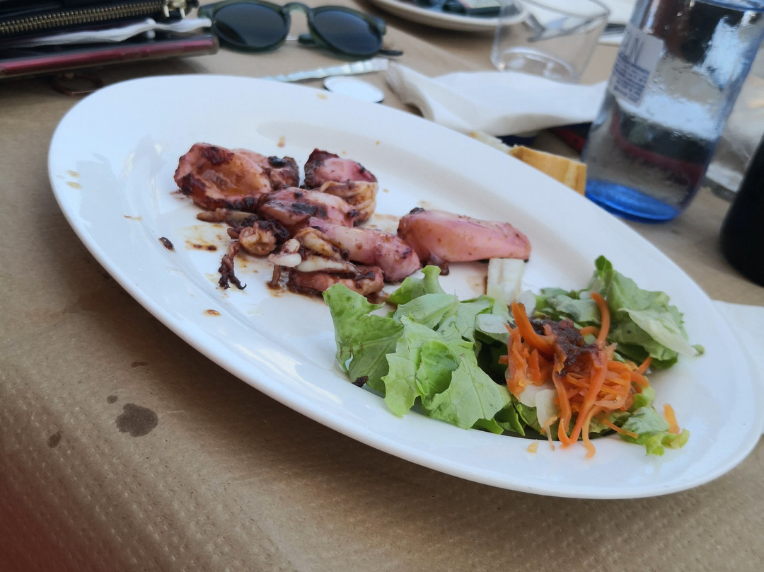 Hosteria Isla Cabrera主图