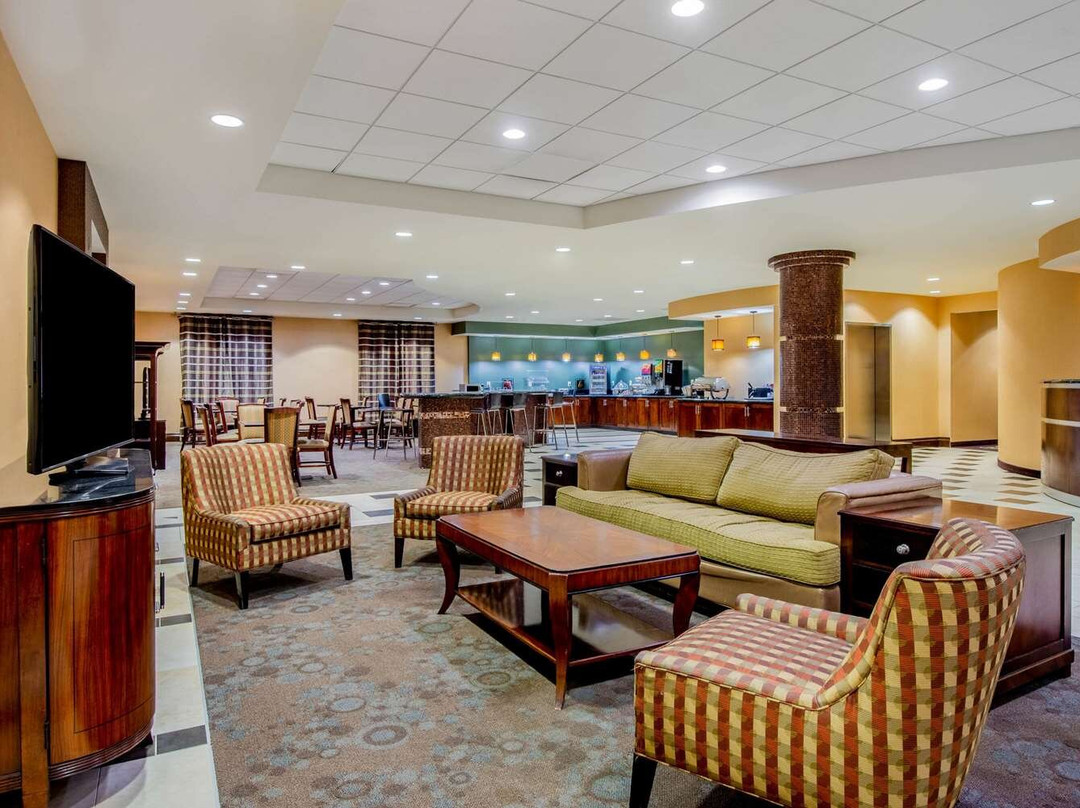 La Quinta Inn & Suites by Wyndham Bel Air/I-95 Exit 77A主图