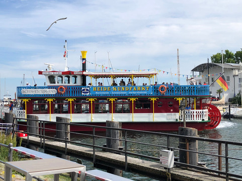 Warnow-Personenschifffahrt-罗斯托克必去景点