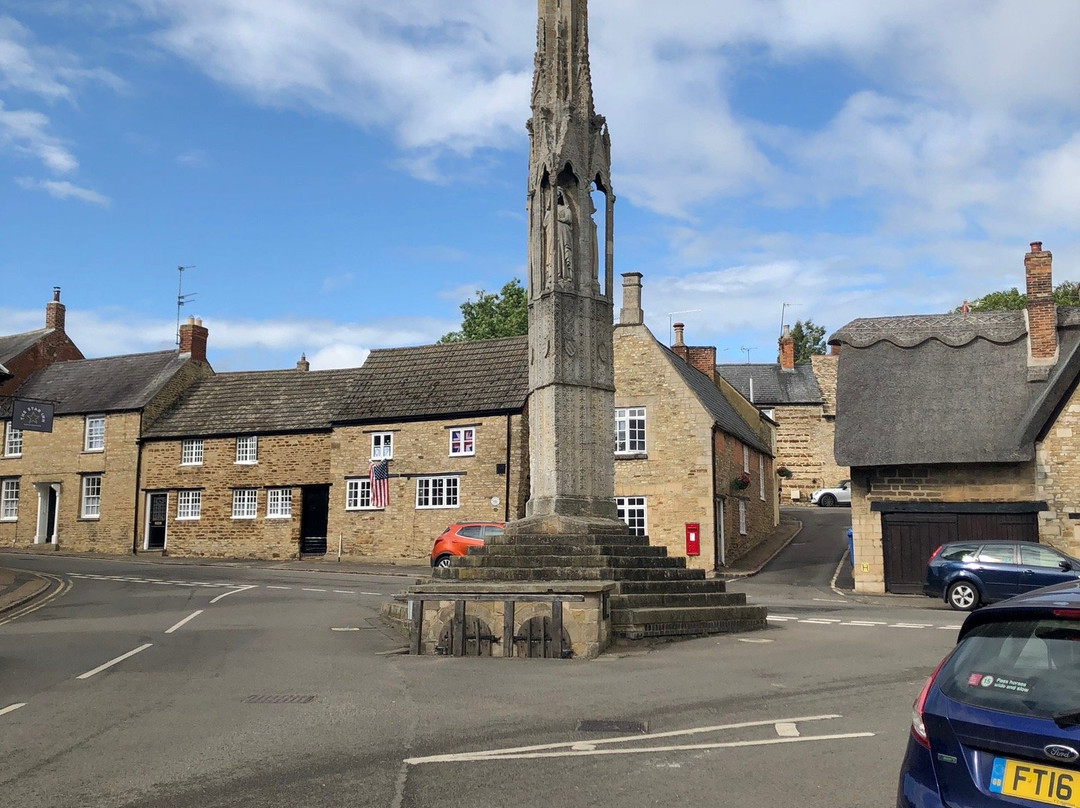 Geddington Bridge景点图片