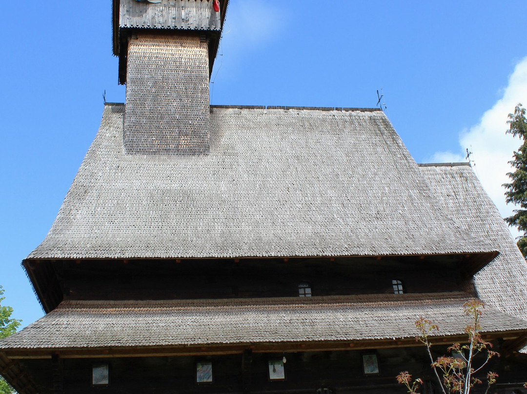 马拉穆列什县旅游景点-Holzkirche Von Sârbi Josani