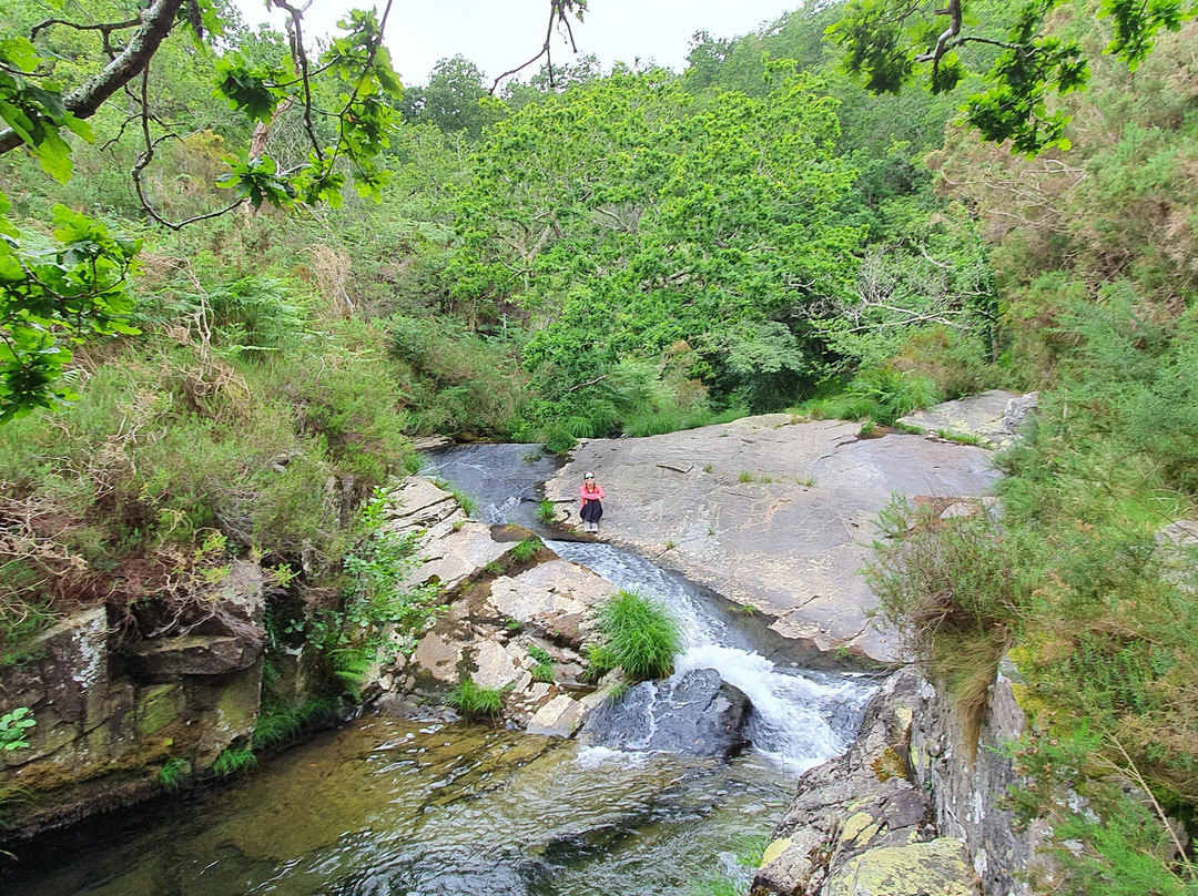 Cioyo Waterfalls景点图片