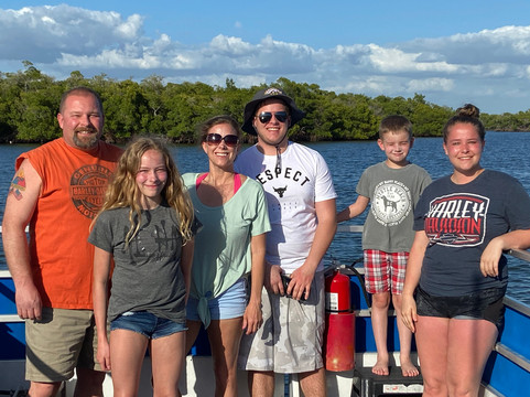 Sun-N-Fun Tours & Charters-迈尔斯堡海滩必去景点