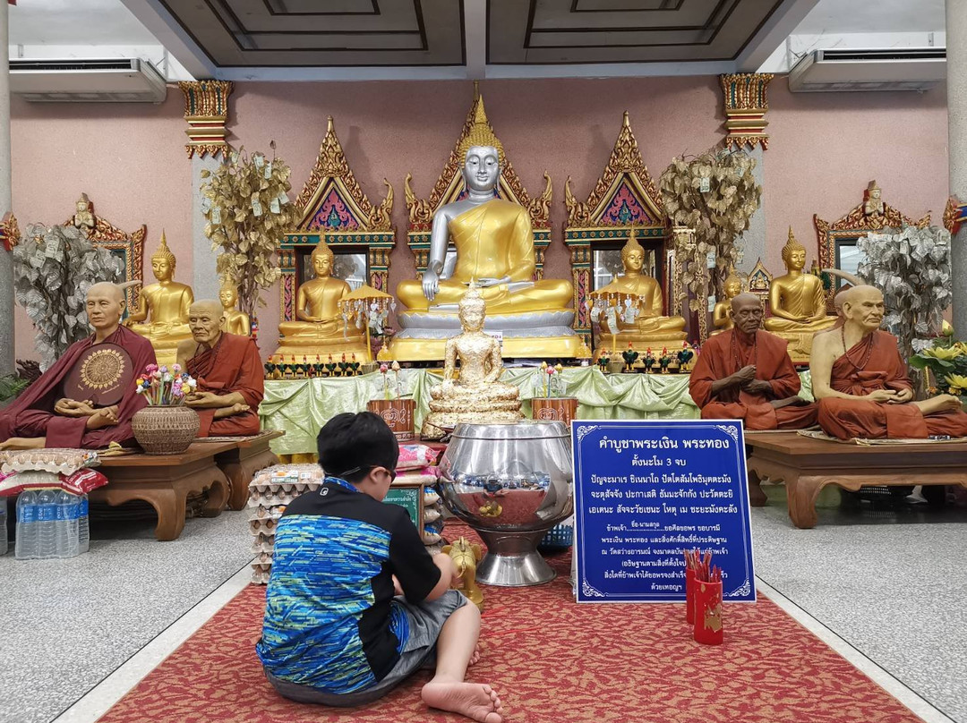 Wat Sawang Arom-佛统必去景点