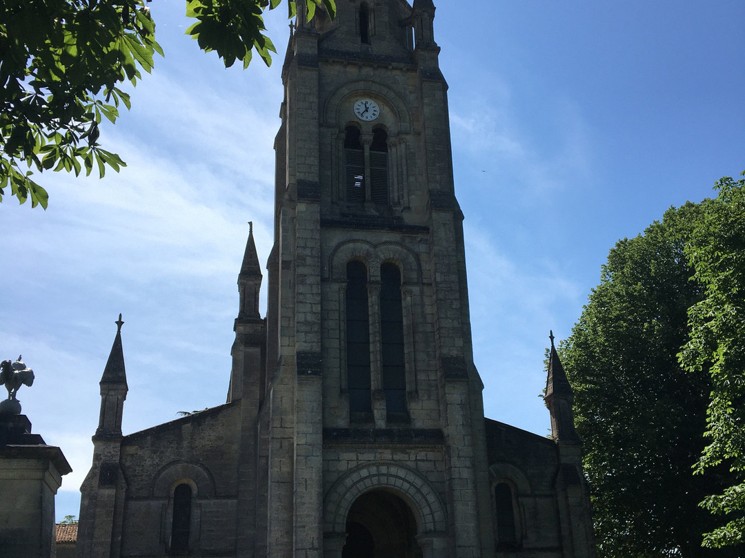 Église Sainte-Croix-Sainte-Croix-Du-Mont必去景点
