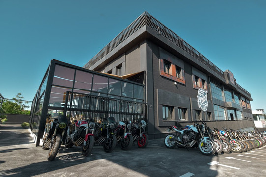 Revival Cafe Madrid主图