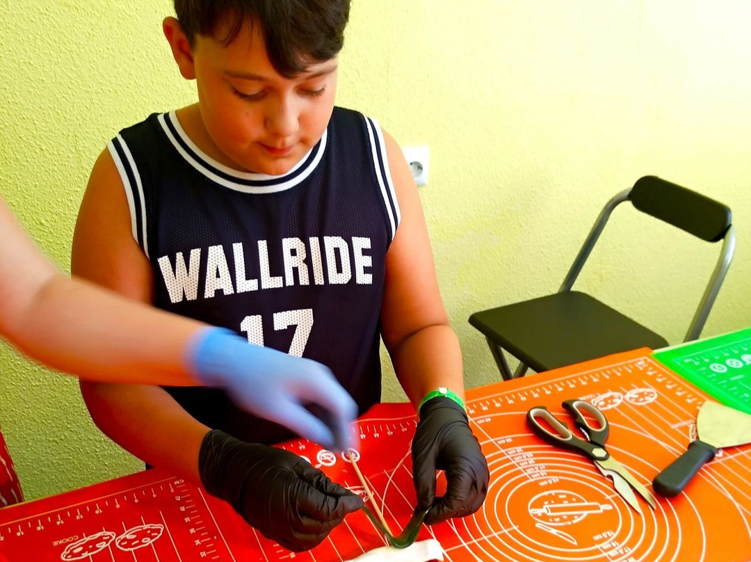 Happy Candy-瓦尔纳必去景点