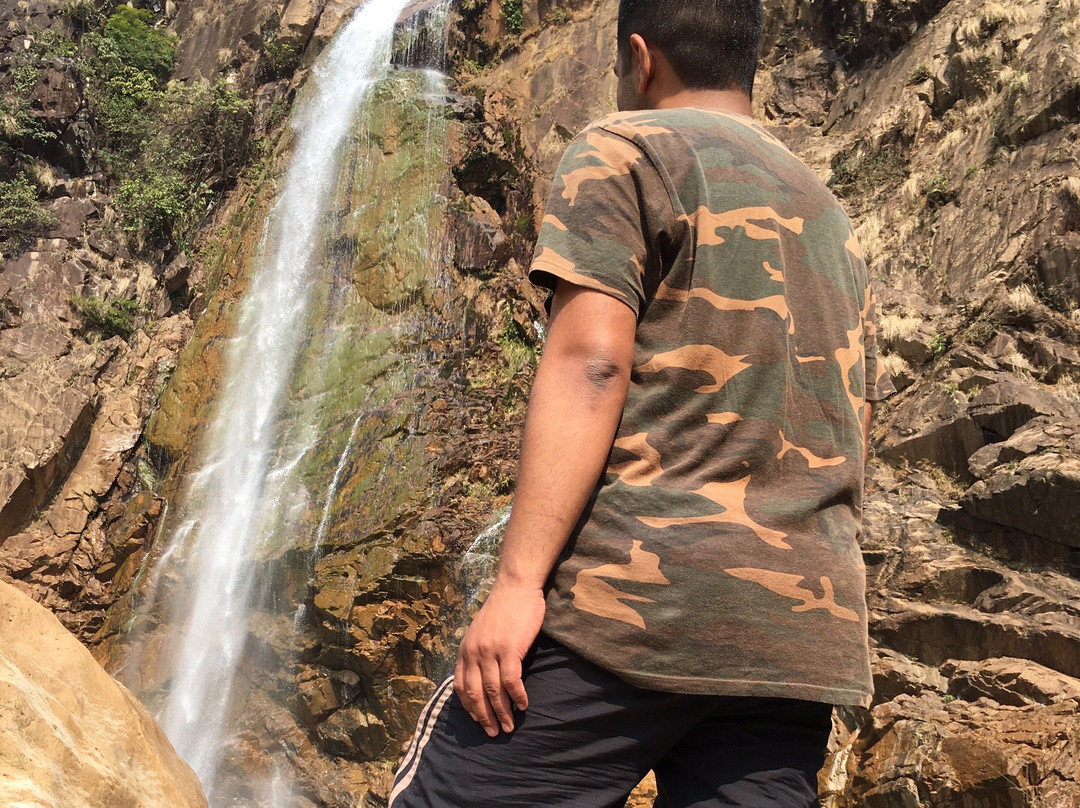 Rainbow Falls景点图片