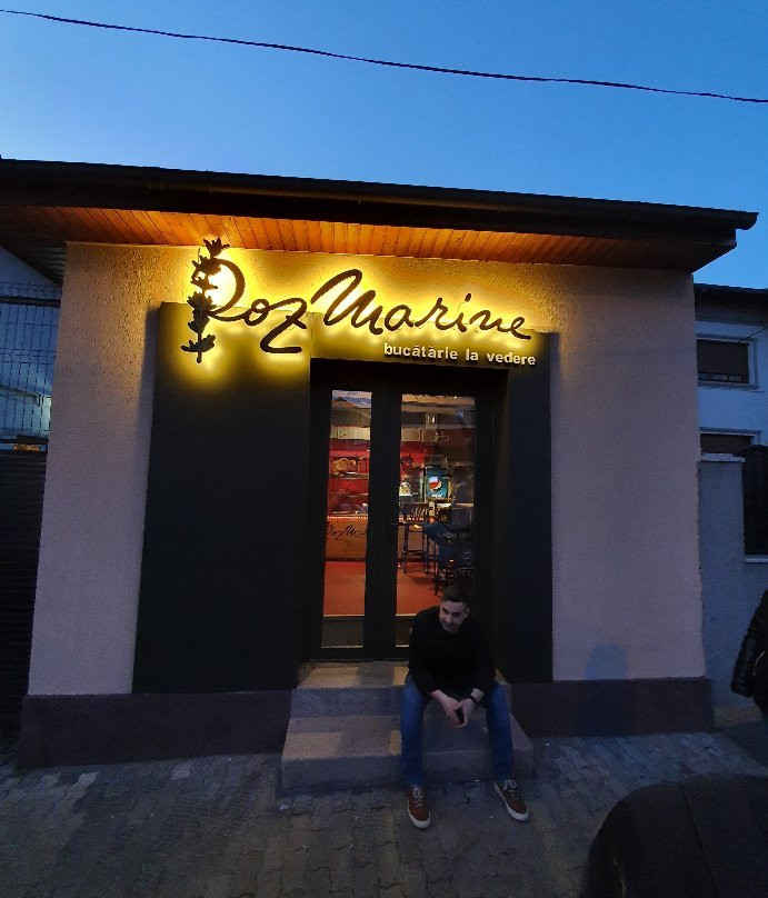 Rozmarine Tapas si Vin
