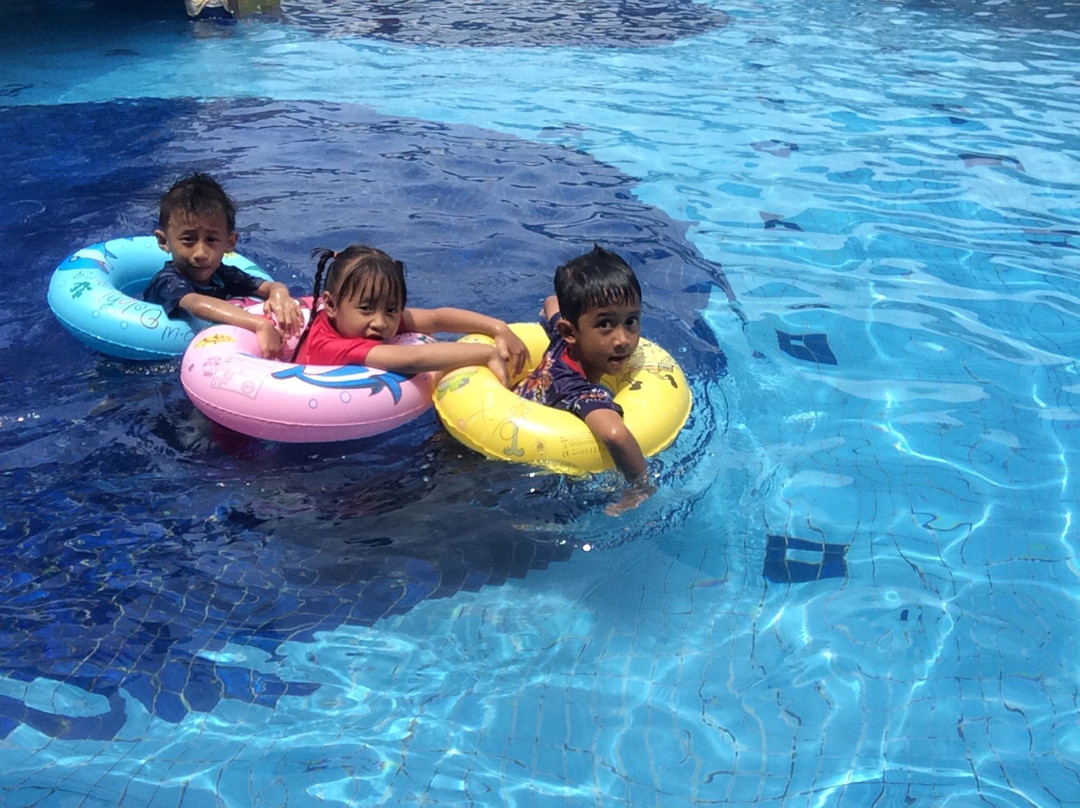 Malindo Swimming Poll景点图片