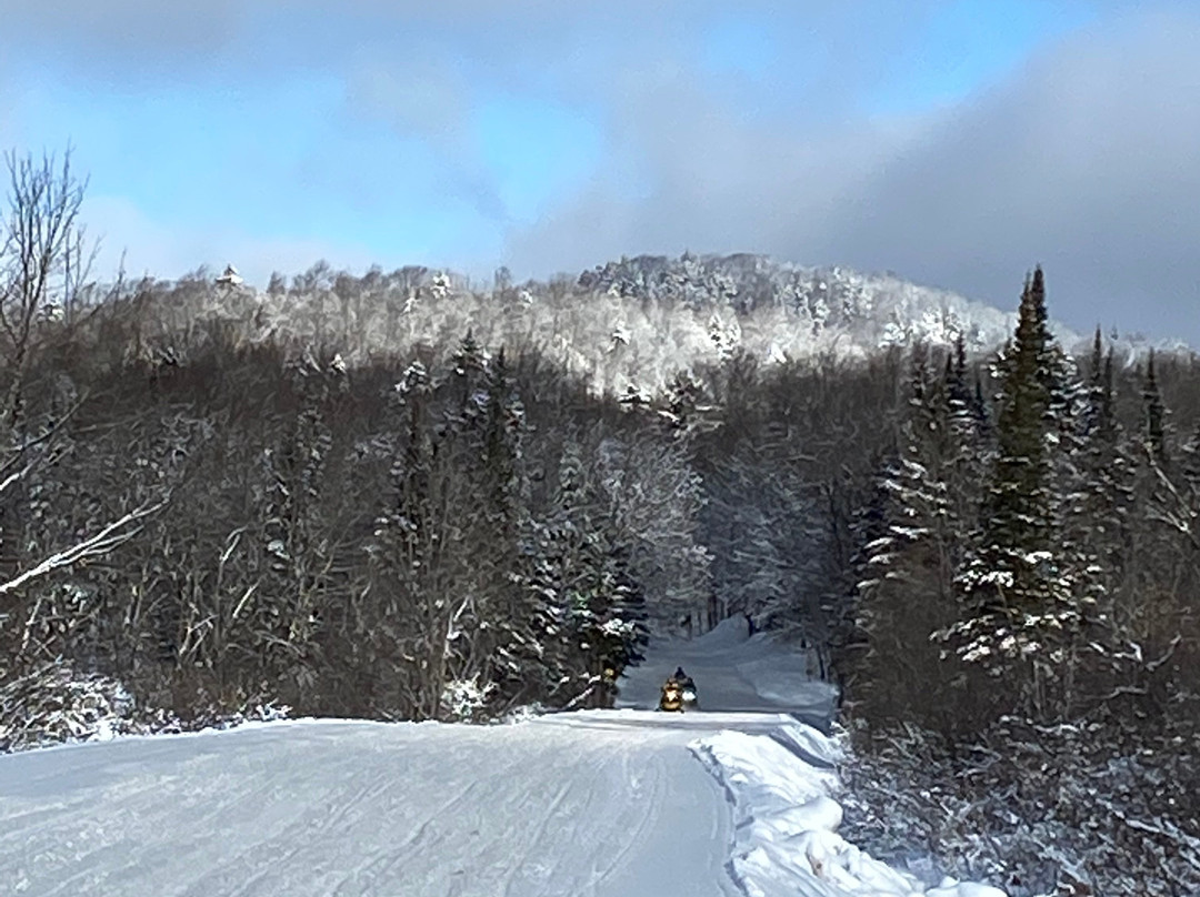 Christy's Motel主图