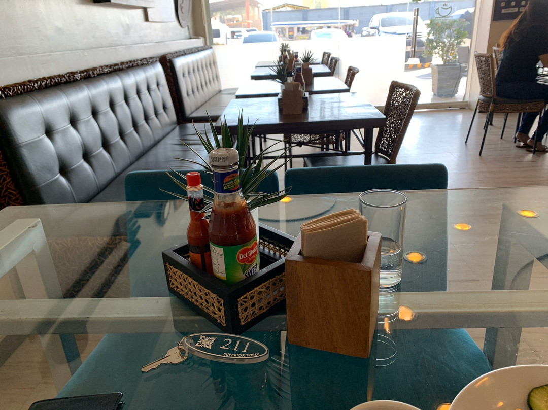 L Square Hotel主图