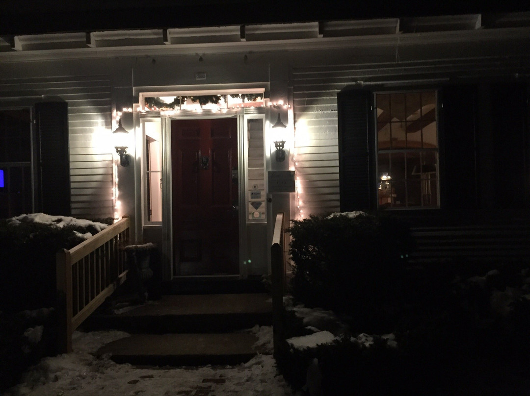 Lovett's Inn & Restaurant主图