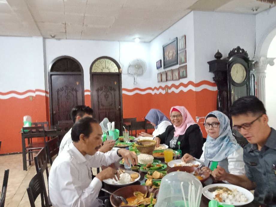 Rumah Makan Gule Pala Ikan Pak Untung