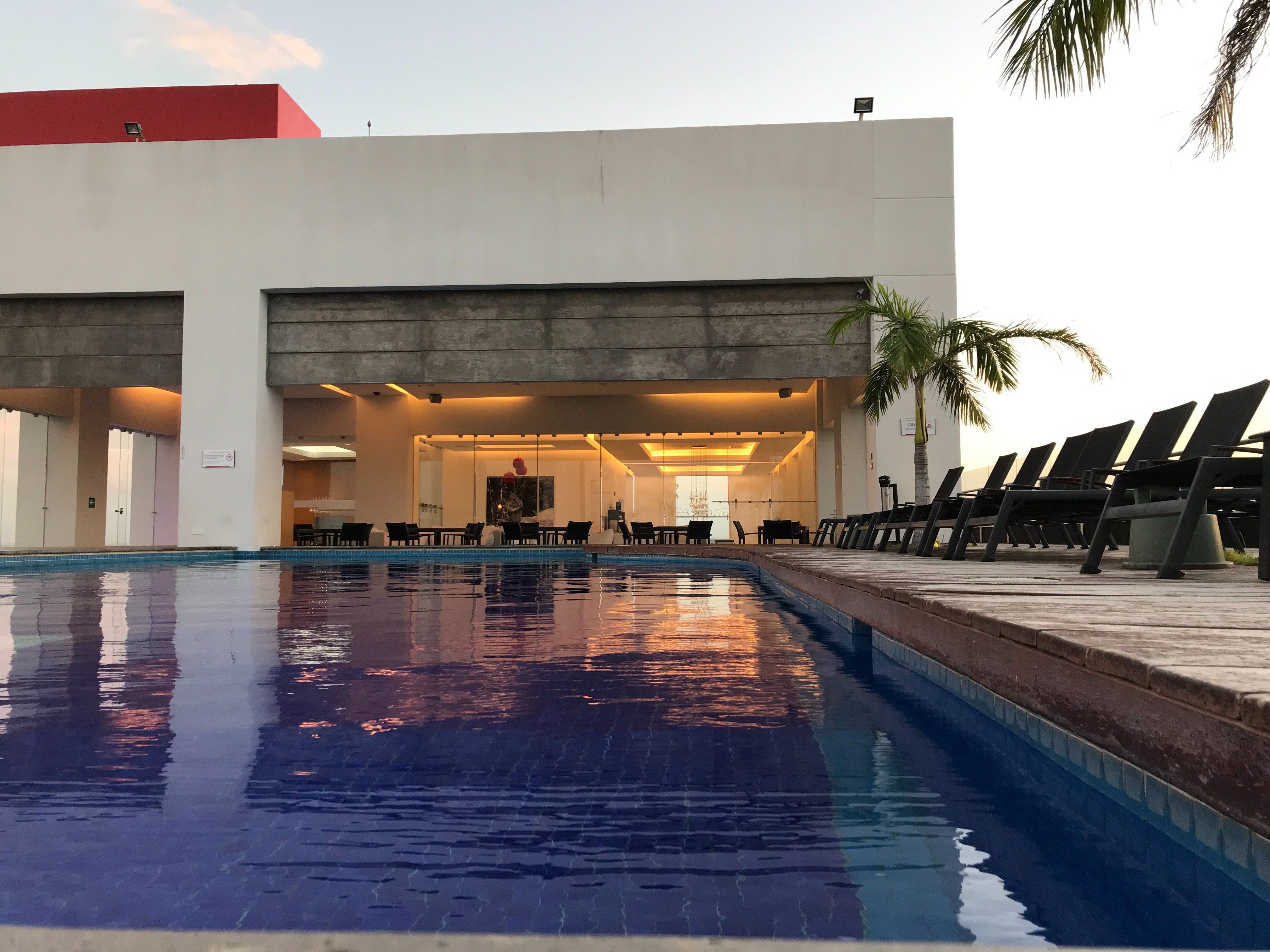 Fiesta Inn Chetumal-泳池