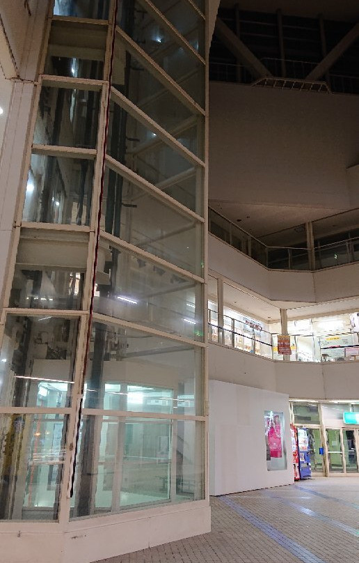 Smile Bldg.-泷川市必去景点