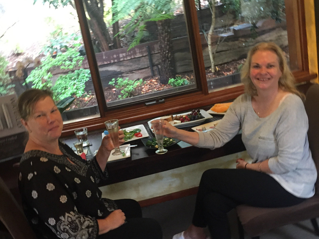 Piaf Day Spa-希尔斯维尔必去景点