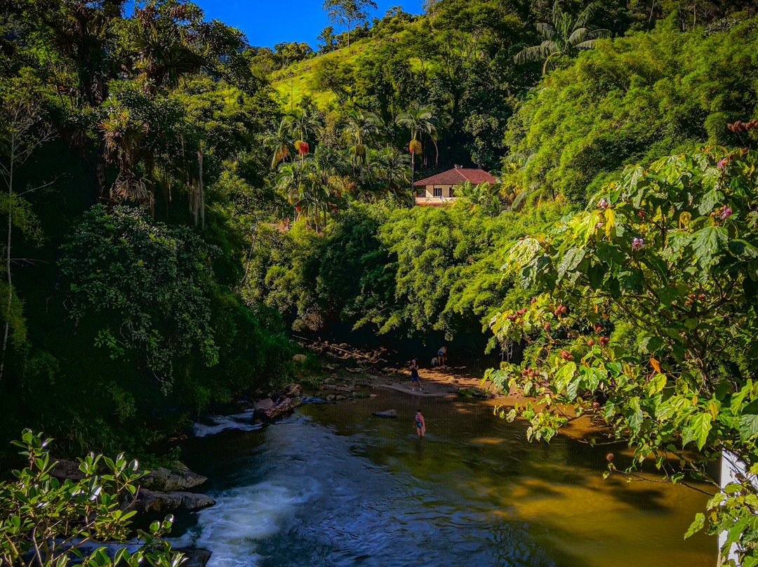 Cachoeira Poço Belo景点图片