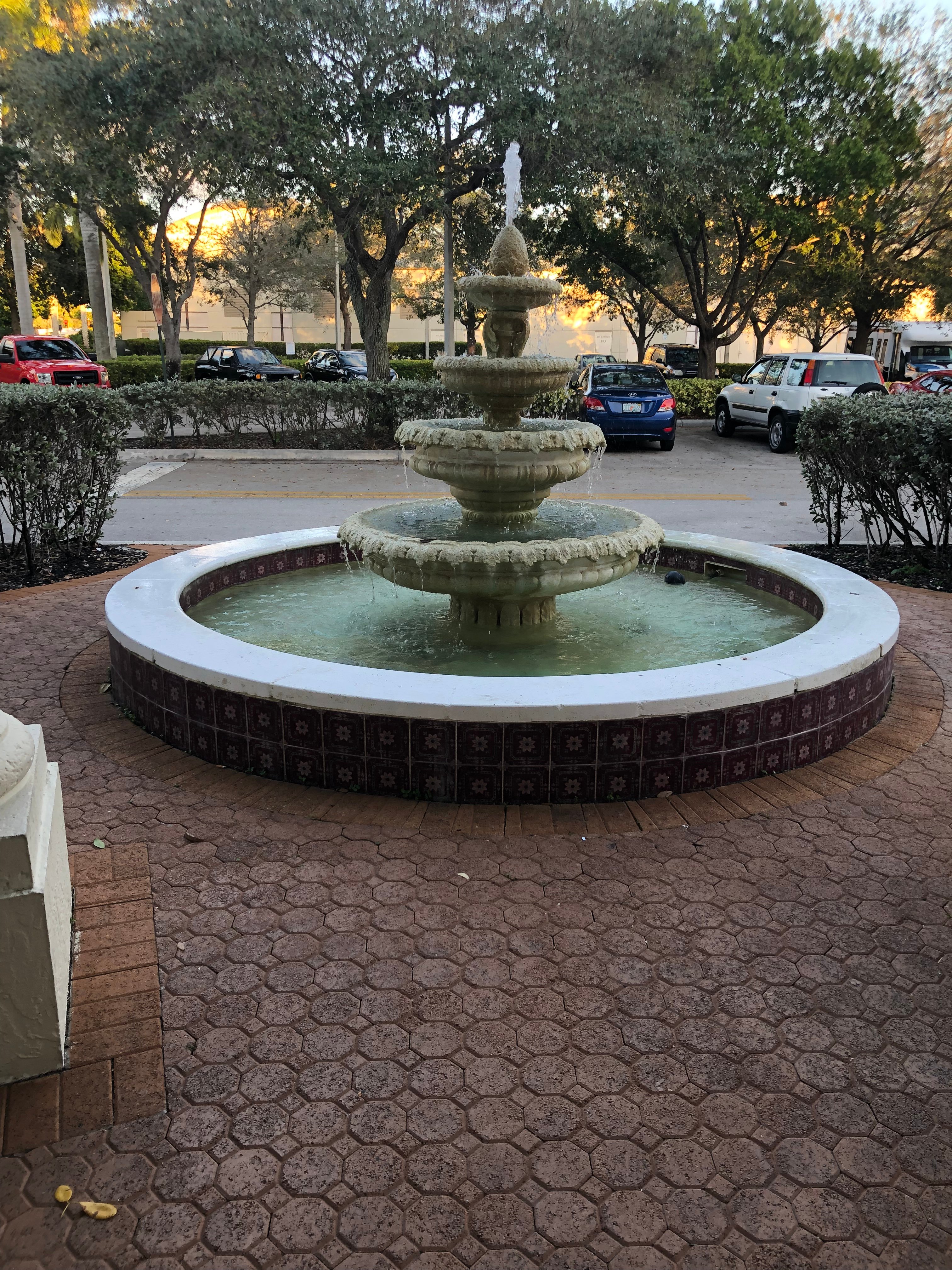 La Quinta Inn & Suites by Wyndham Sunrise-portrait