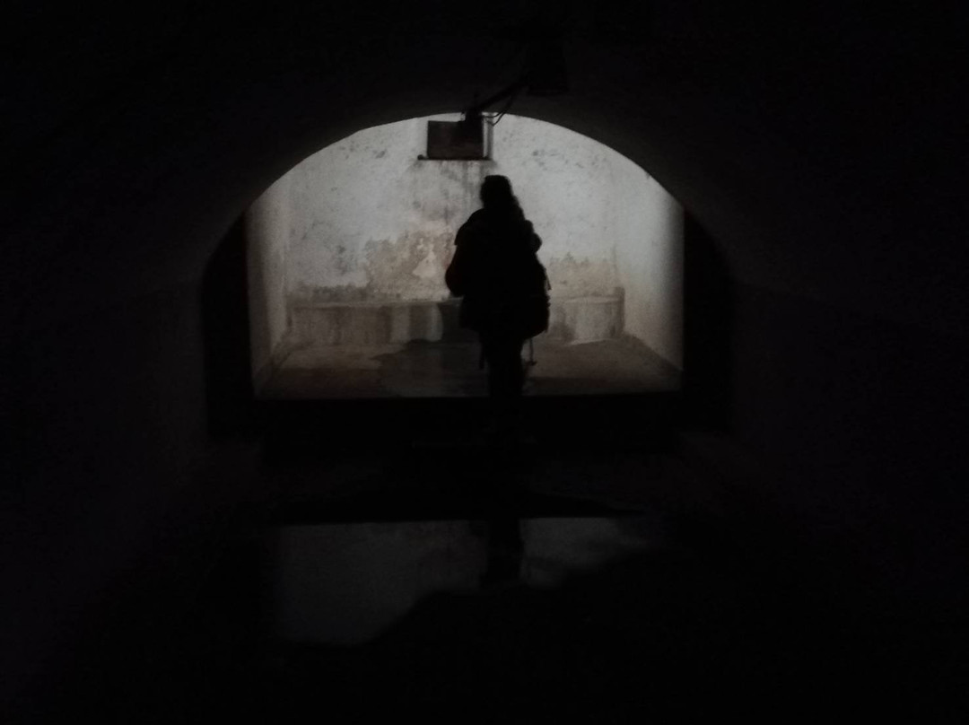 Yawatahama First Air-raid Shelter Trace-八幡滨市必去景点