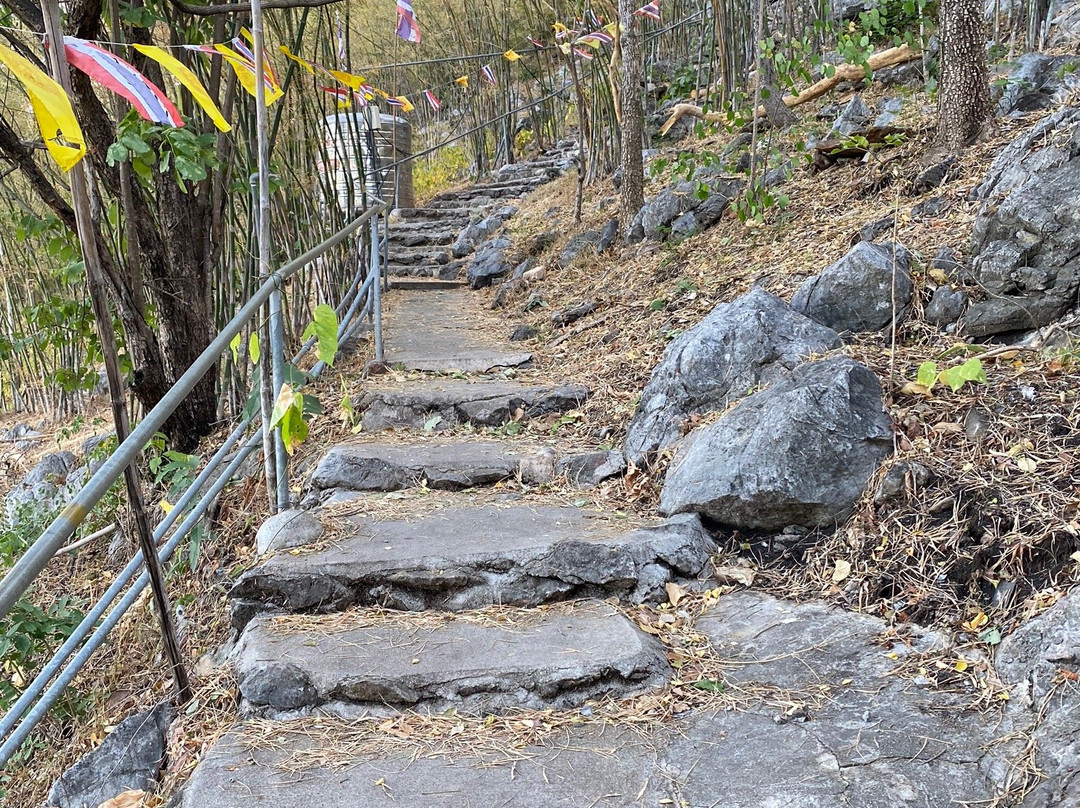 Wat Ban Tham景点图片