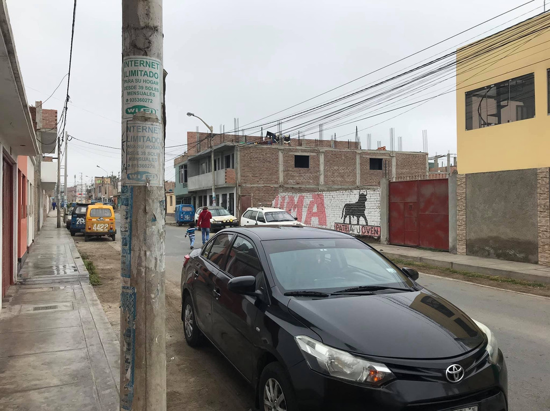 black car-Barranca必去景点