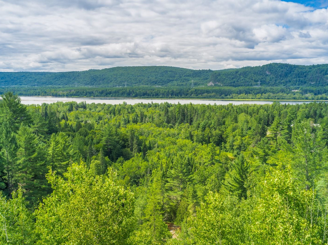 Parc des Chutes de la Petite Rivière Bostonnais-La Tuque必去景点