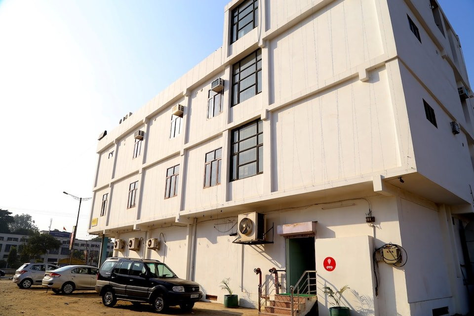 OYO 3858 Starlite Kurali主图