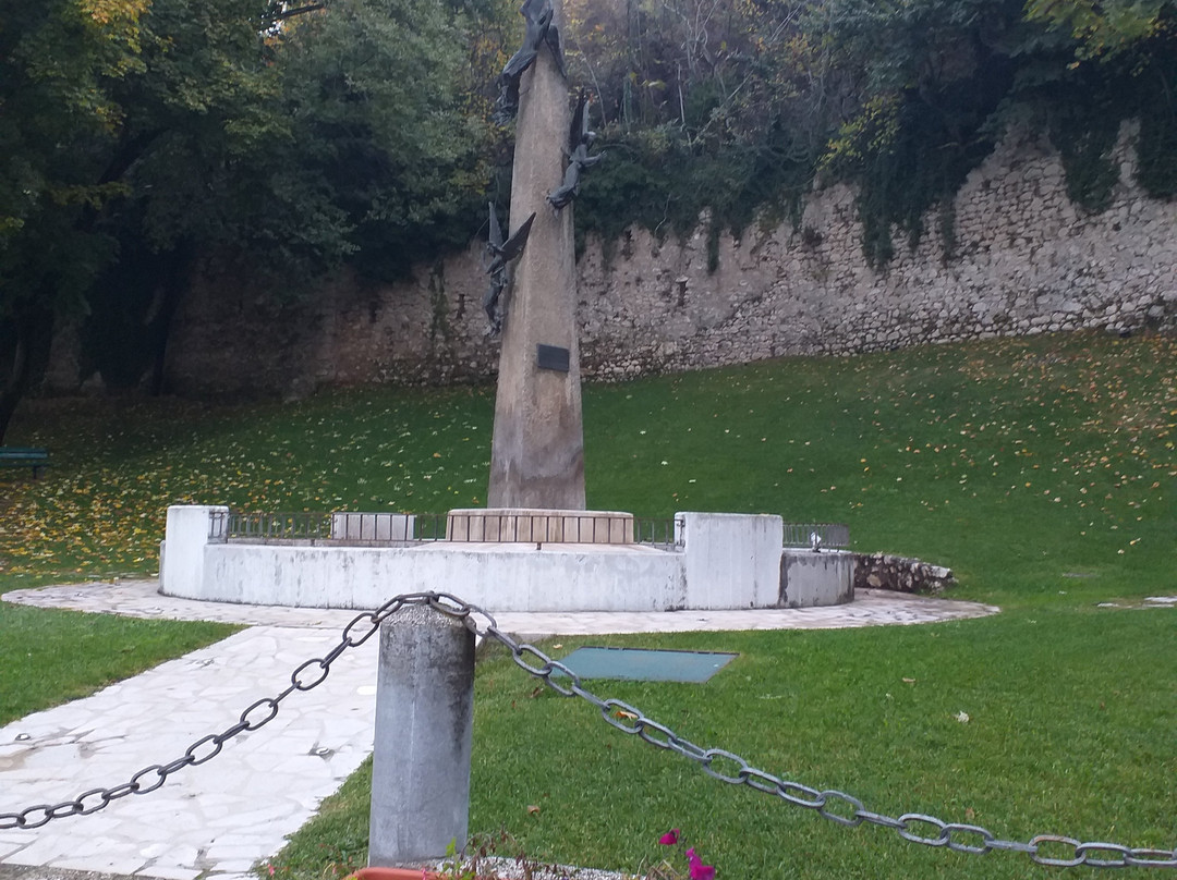 Monumento ai S.S. Martiri di Celano景点图片