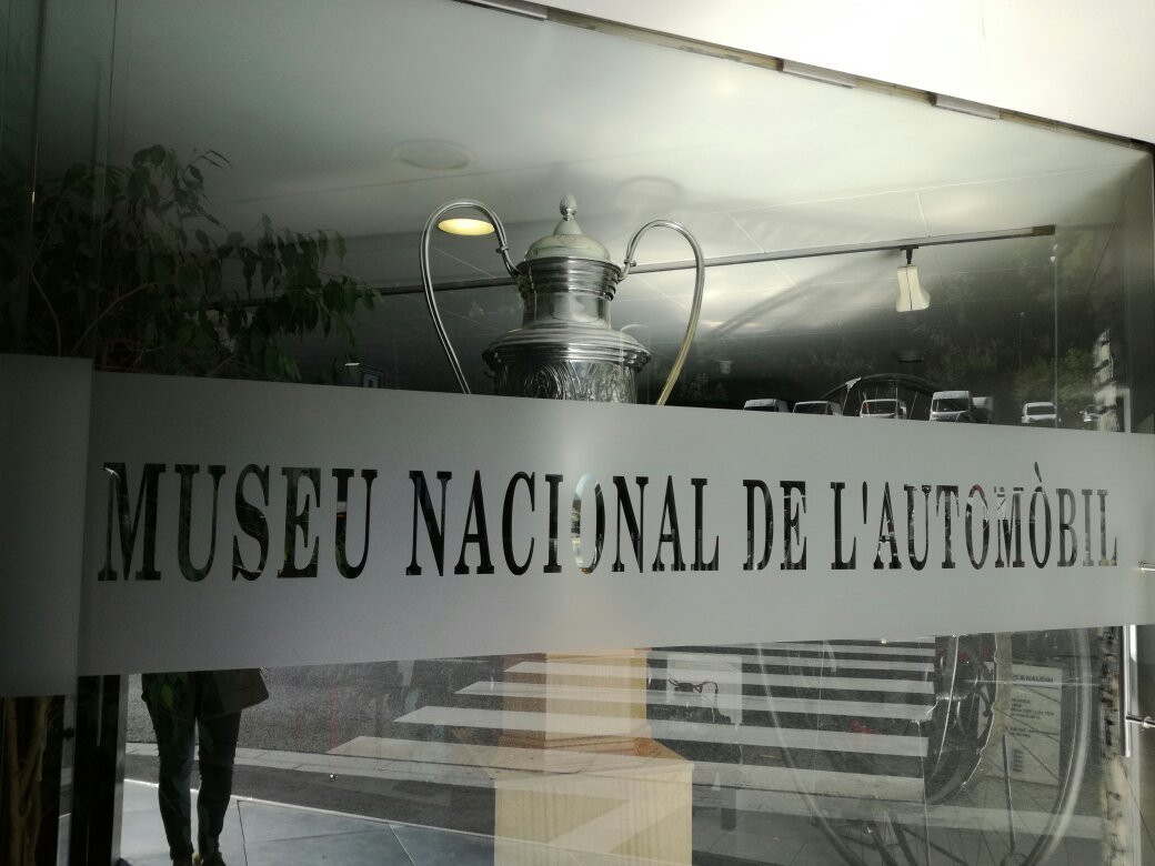 Museu Nacional de l'Automòbil景点图片