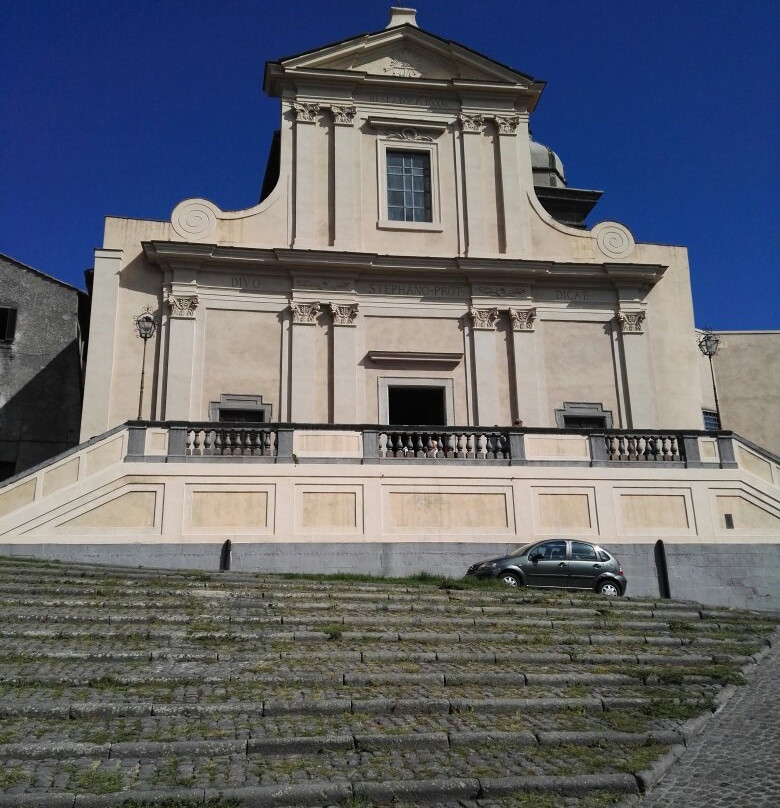 Parrocchia di Bracciano - Santo Stefano Protomartire-布拉恰诺必去景点
