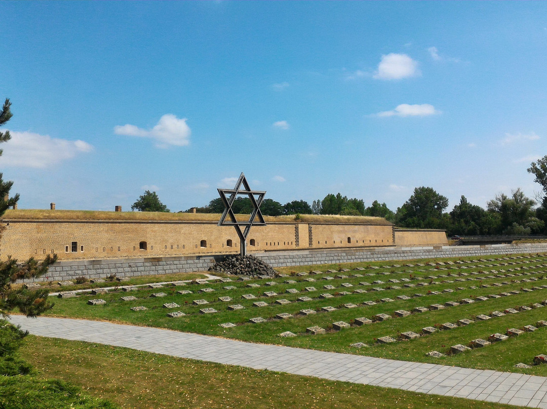 Terezín Memorial景点图片