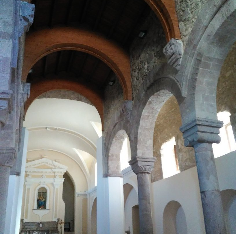 Santuario Santa Maria di Pierno-San Fele必去景点
