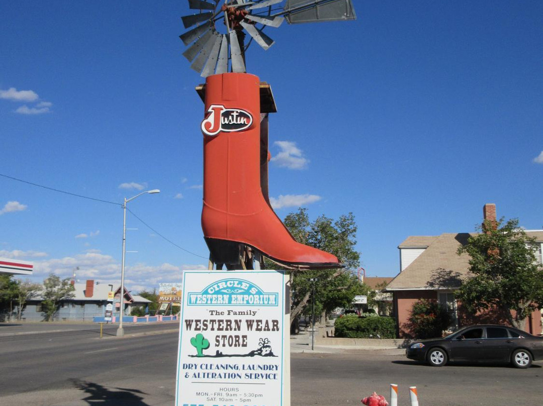 Circle S Western Emporium