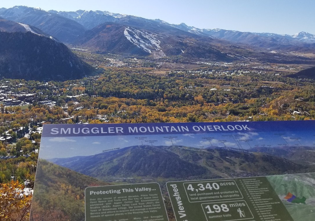 Smuggler Mountain景点图片