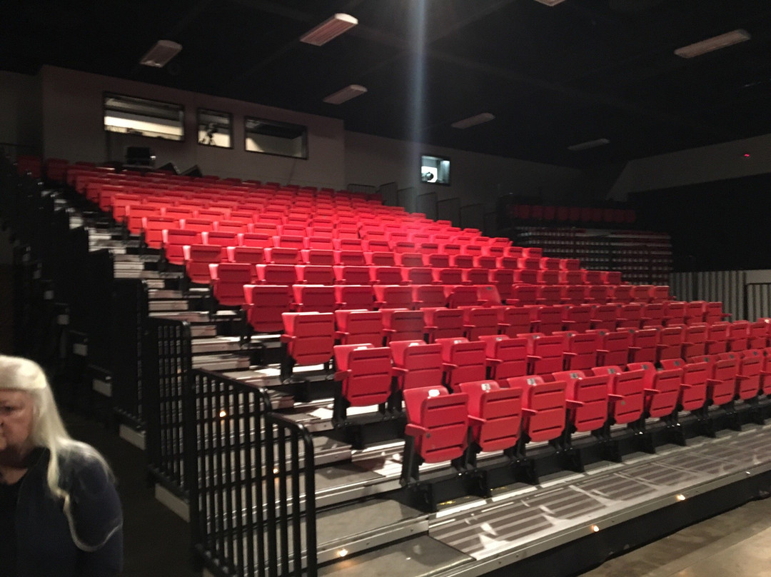 Centerville旅游景点-Crockett Civic Center