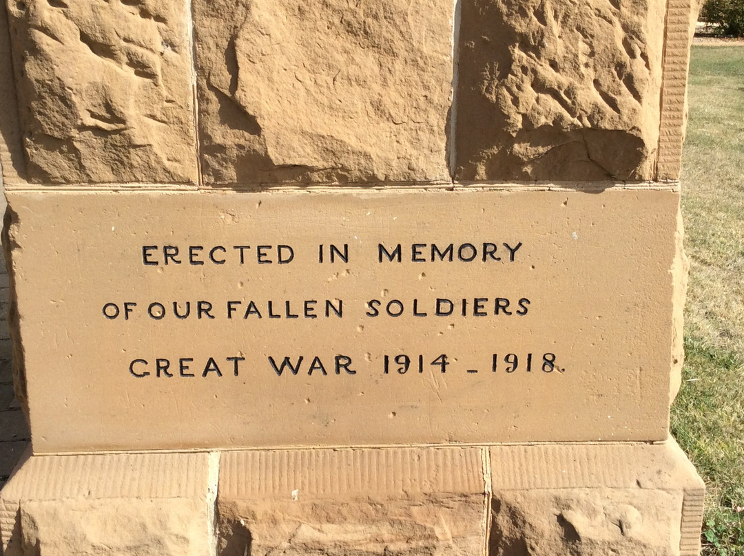 Kempton Memorial Arch