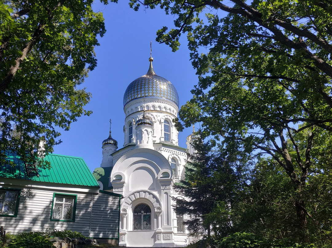 Holy Trinity Nikolayev Monastery-Gornyye Klyuchi必去景点