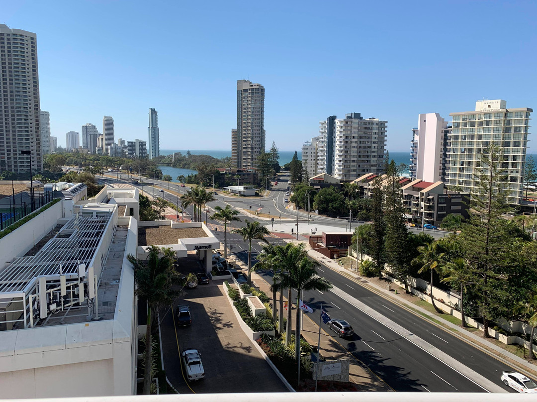 阿尔法星座度假酒店主图