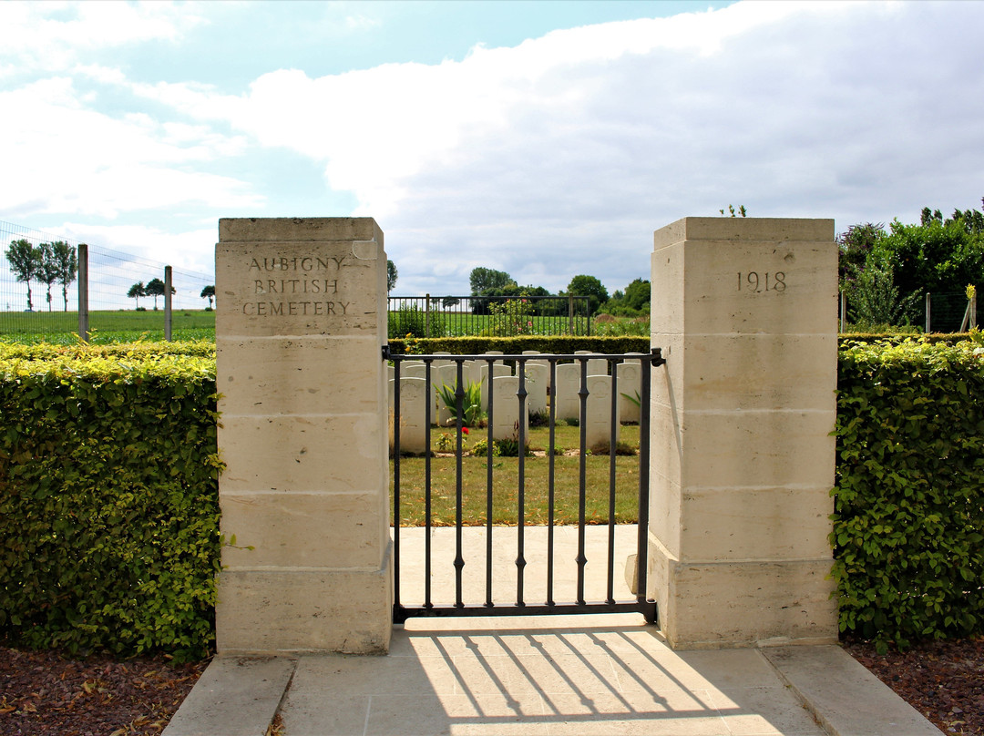 Aubigny British Cemetery-Aubigny必去景点