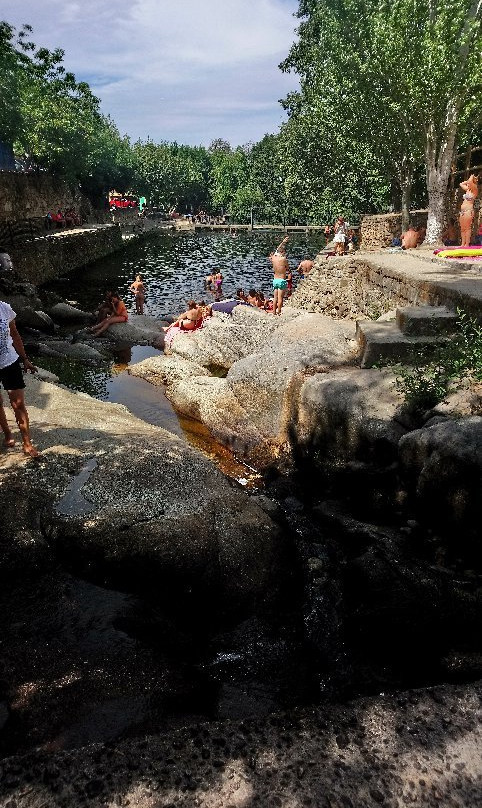 Piscina Natural  Casas del Monte景点图片