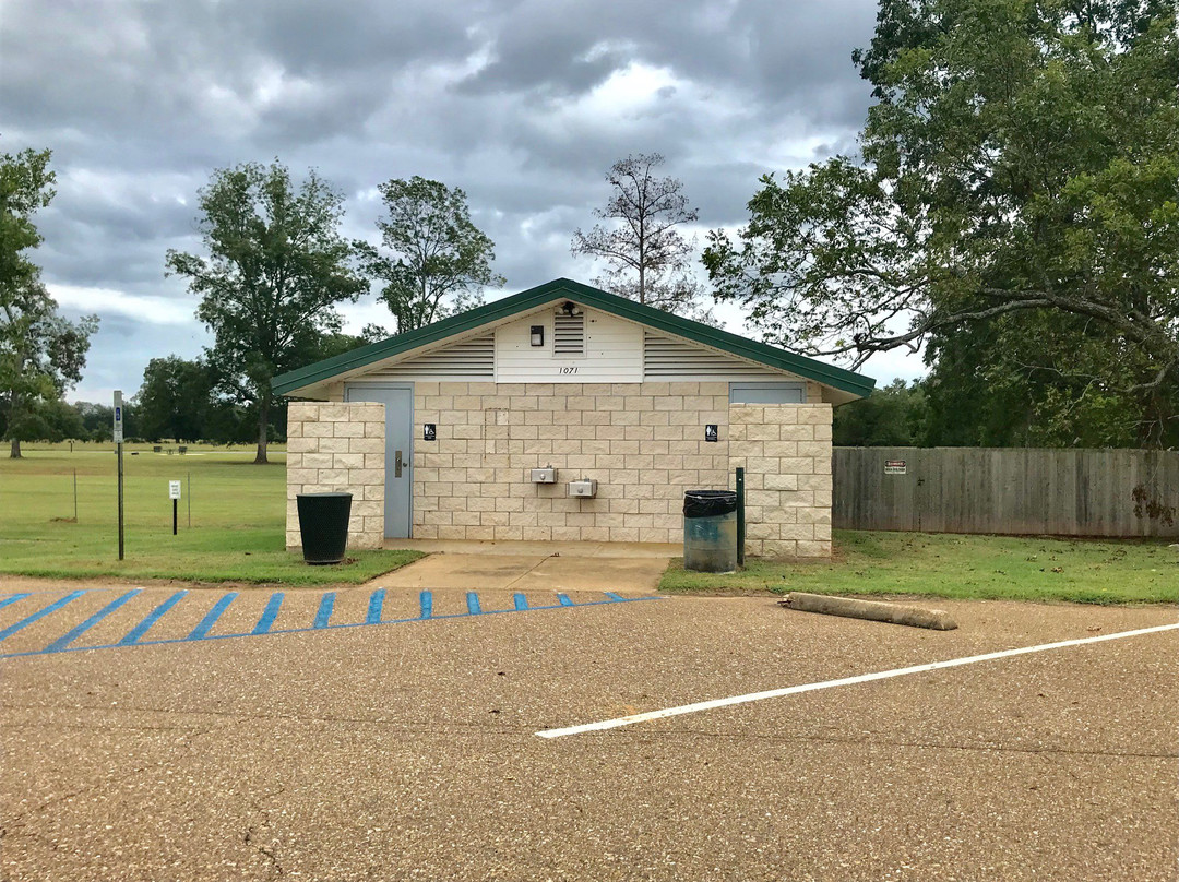 Grand Ecore Visitor Center-纳基托什县必去景点