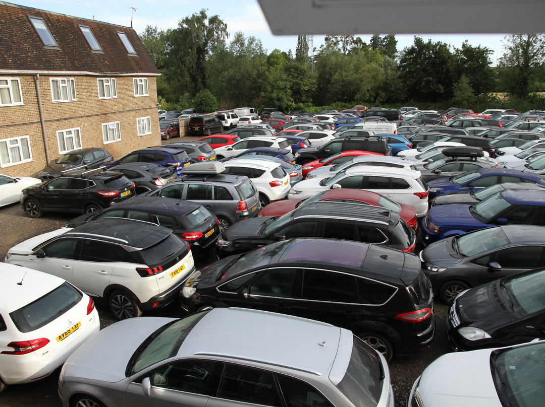 戴斯盖特威克酒店主图