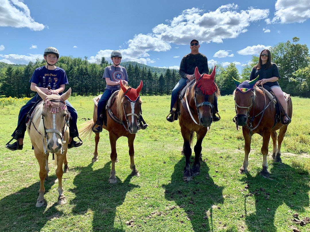 Lajoie Stables-Jeffersonville必去景点